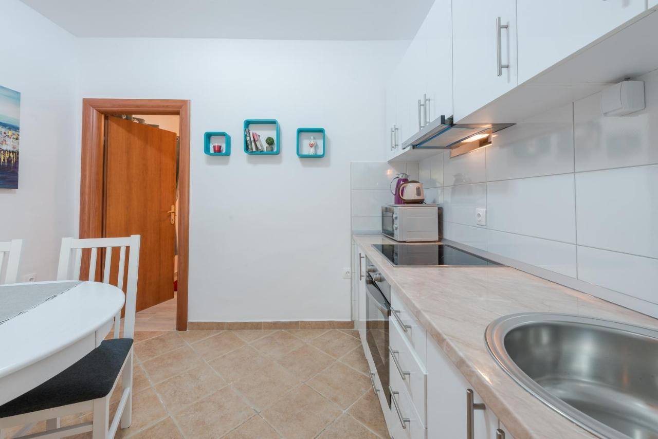 Ivy'S Cozy Corner Apartment Дубровник Екстериор снимка